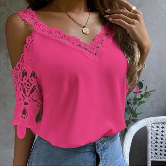 Luxe lace cold shoulder blouse - Picture 5 of 9